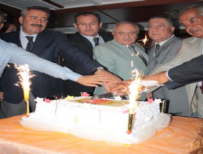 İzmir Gazeteciler Cemiyeti 64. Kuruluş Yıl Dönümünü Kutladı