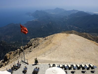 Olympos Teleferik Sinemanın Gözdesi Oldu