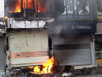KUBAT - Öldürenler tahliye edildi göstericilere 11 yıl