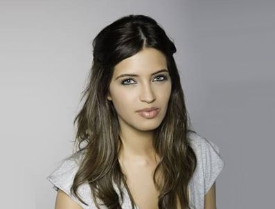 SARA CARBONERO - Casillas'ın sevgilisini Berlusconi kaptı