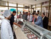 Vali Çakacak Eşme'deki Sanayi Kuruluşlarını Ziyaret Etti