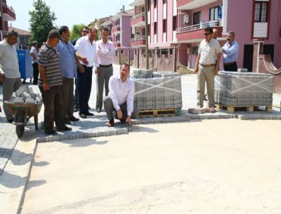YAHYALAR - Adapazarı Belediyesi Mahalle Yollarını Yapımına Başladı