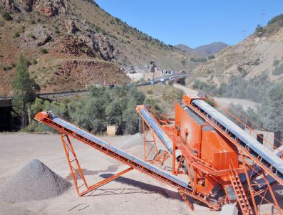 SELAHATTIN KOCAMAN - Gümüşhane İl Özel İdaresi'nin Yeni Konkasörü Deneme Üretimine Başladı