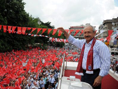 İLHAN KESICI - CHP referandum şarkısını tanıttı