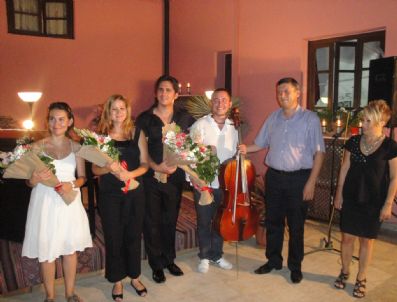 MOZART - Ödemiş'teki Çarşamba Dinletilerinde İzmir Ensemble Grubu
