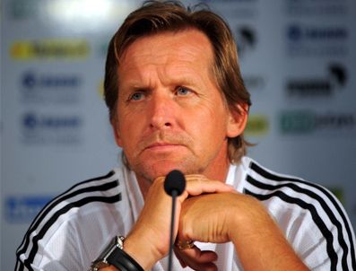 VIKTORIA PLZEN - Beşiktaş Teknik Direktörü Bernd Schuster: Bizim İçin Avantajlı Skor