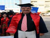 25 Yıllık Belediye Başkanı 50 Yaşında Üniversite Mezunu Oldu