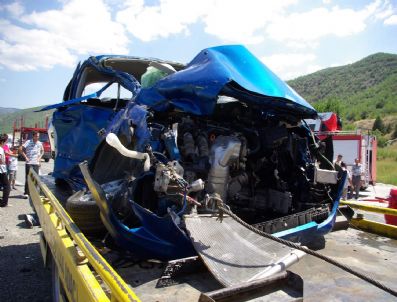 Kargı'da Trafik Kazası: 3 Yaralı