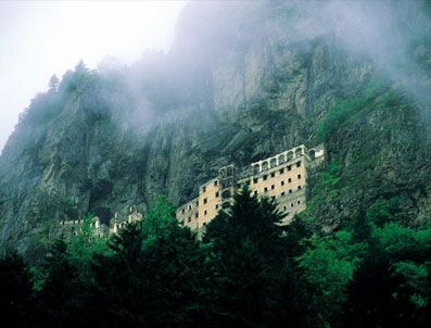 Sümela Manastırı ibadete açılıyor