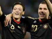 Arjantin-Almanya: 4-0 (maçın görüntüleri ve golleri)