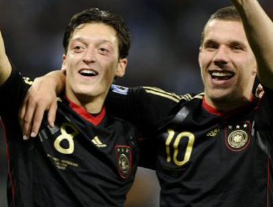 Arjantin-Almanya: 4-0 (maçın görüntüleri ve golleri)