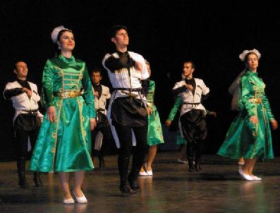 KURUPELIT - Geleneksel Kafkas Gecesi