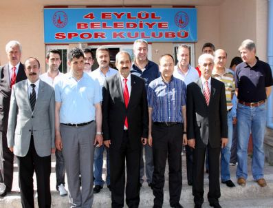 Sivasspor'dan 4 Eylül Belediyespor'a Yardım