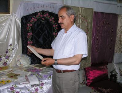 KAZıM ŞAHIN - Cilt Hastalıklarına Derman Tosya Kesesi