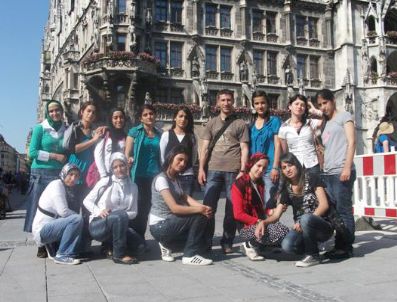 LEONARDO DA VİNCİ - Eruhlu Kız Öğrenciler Avrupa'dan Döndüler
