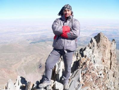 ULUDAĞ ÜNIVERSITESI TıP FAKÜLTESI HASTANESI - Kayalıklardan Düşen Genç Dağcı Hayati Tehlikeyi Atlattı