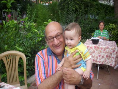 BEZ BEBEK - Ünlü Tiyatrocu Atuner Manisa'da Ağırlandı