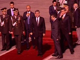 ALAATTİN YÜKSEL - Cumhurbaşkanı Gül Yurda Döndü