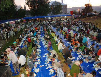 MÜKERREM TOLLU - Erdemli'de 'Ramazan' Hazırlıkları Başladı