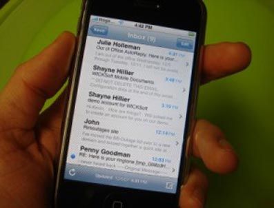 İPHONE - iPhone iOS 4 Gmail Arşivlemesini destekliyor