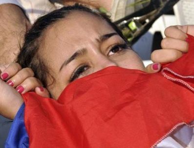 LARISSA RIQUELME - Paraguaylı Larissa Riquelme yıkıldı