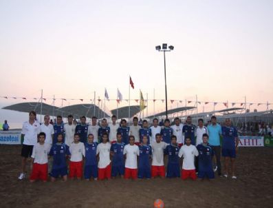 EVRENSEKI - Plaj Futbolu Milli Takımı Dünya Şampiyonası'na Hazır