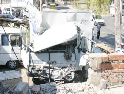 Hatalı Sollama Can Aldı: 1 Ölü, 1 Yaralı