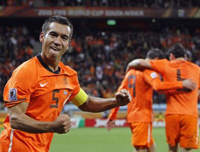 ROBİN VAN PERSİE - Uruguay: 2 - Hollanda: 3 (maçın geniş özeti ve golleri)