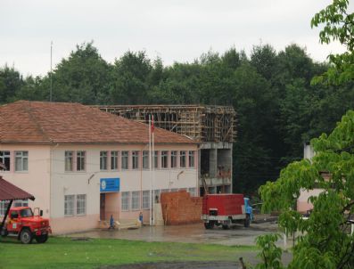 CEMAL YıLMAZ DEMIR - Ağcagüney'e 10 Derslikli Lise Yapılıyor