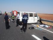 Lastiği Patklayan Minibüs Takla Attı: 1 Ölü, 1 Yaralı