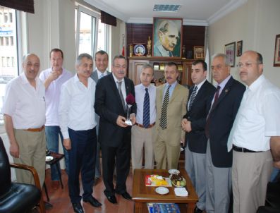 SALTUKOVA - Milletvekili Polat, Başkan Gülşen'i Kutladı