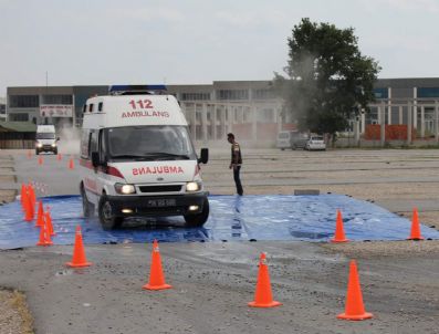 Profesyonel Ambulans Şoförleri Geliyor
