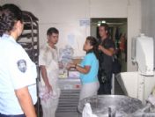 Sağlıksız Gıda Satan 2 İşyeri Kapatıldı, 25'ine Ceza Kesildi