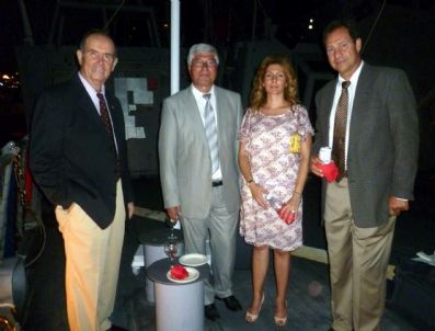 Uss Carney Konuklarını Ağırladı