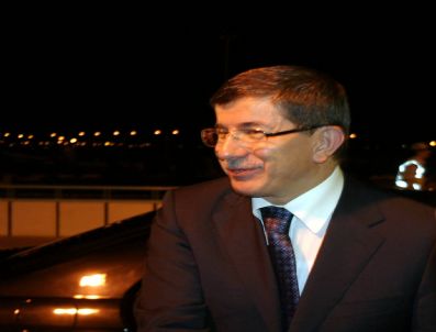 WILLIAM HAGUE - Dışişileri Bakanı Davutoğlu Konya'da