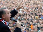 Erdoğan referandum için yollara düşüyor