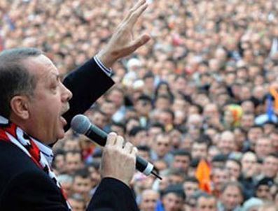 Erdoğan referandum için yollara düşüyor