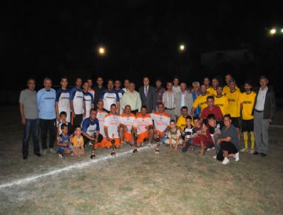 MUSTAFA AYHAN - Hendek'te Kaymakamlık Kuruluşlar Arası Futbol Turnuvası Sona Erdi
