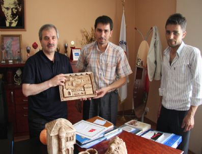 ÇANAKLı - Kozan'ın Tarihi Değerleri Hediyelik Eşya Oluyor