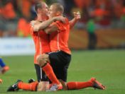 Uruguay'ı 3-2 deviren Hollanda finale adını yazdırdı