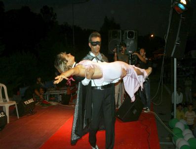 OSMAN GÜNAYDıN - Bal Festivalinde Tango
