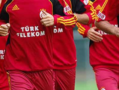 FRANK RİJKAARD - Galatasaray OFK Belgrad maçı hazırlıklarını sürdürüyor