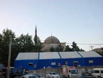 İRFAN DINÇ - Çankırı Belediyesi İftar Çadırı Kurdu