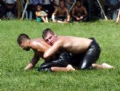 Dursunbey'de Ata Sporu Güreşe Büyük İlgi