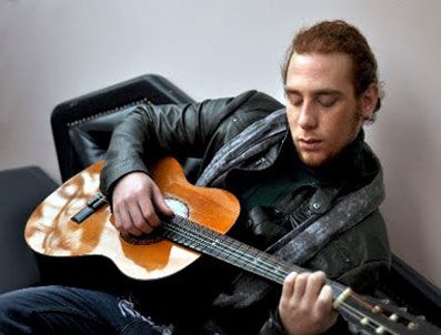 FURKAN KIZILAY - Havuç'un şarkısı internette rekor kırıyor!