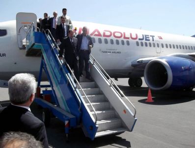 NEVZAT BOZKUŞ - Sağlık Bakanı Recep Akdağ Kars'a Geldi