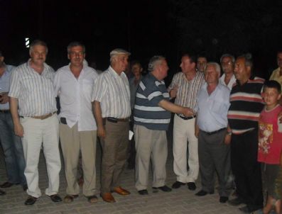 YALAKDERE - Chp Milletvekili Erenkaya Köylülerle Görüştü