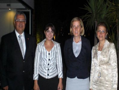 AYŞE AKBAŞ - Devlet Bakanı Kavaf'tan Destek İstediler