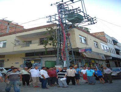 MUSTAFA COŞKUN - Eve 1 Metre Yakın Trafo