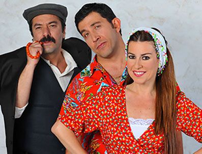 EMRE KINAY - İpek Tuzcuoğlu, rol arkadaşı ile evleniyor